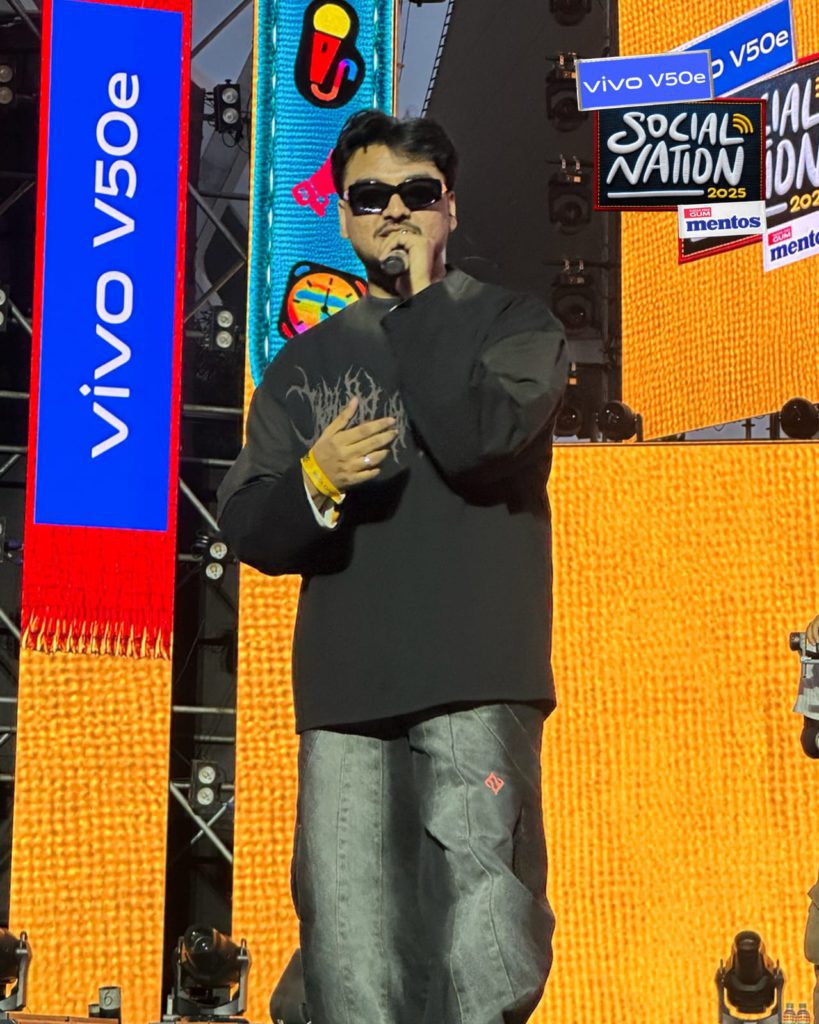 WhatsApp Image 2025-04-05 at 15.23.41 - Social Nation vivo V50e, Social Nation 2025, performance highlights, Simran Choudhary, Melvin Louis, Nayab Midha, Zeeshan Khan, Tarini Shah, Sejal Kumar, Shreya Jain, Zanai Bhosle, Chaithania Prakash, Skeleton Dance Crew, Jai Dhir, Arjan Singh, dance performances, poetry recitation, shayari session, music acts, live collaboration, content creators, influencer event, stage show, creator community, entertainment, digital stars, viral acts, Mentos, MentosZindagi, YesToFresh, creator performances, live entertainment, trending content